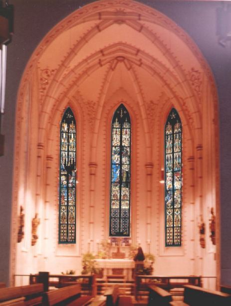 Apsis der alten Kirche.a.2.jpg (46315 Byte)