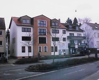 Blechbattis.Haus.neu..jpg (16491 Byte)